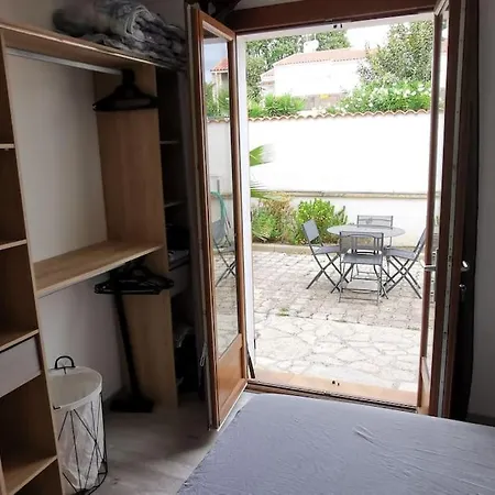 Proche Plages Et Commerces Апартаменты